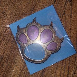 *SOLD* Kitty paw knuckles